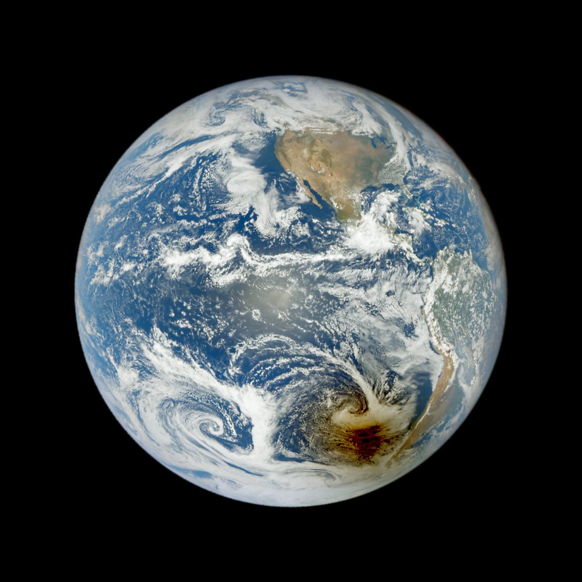 iamkadaladi's tweet image. Moon&apos;s shadow on Earth over North Pacific captured* by @NOAA/@NASA&apos;s DSCOVR EPIC satellite positioned at Sun-Earth L1 point ~1M mi away during this annular solar eclipse.
*⬅️ At 1818 UTC
  ➡️ At 2006 UTC
#SolarEclipse #SolarEclipse2024 #AnnularSolarEclipse