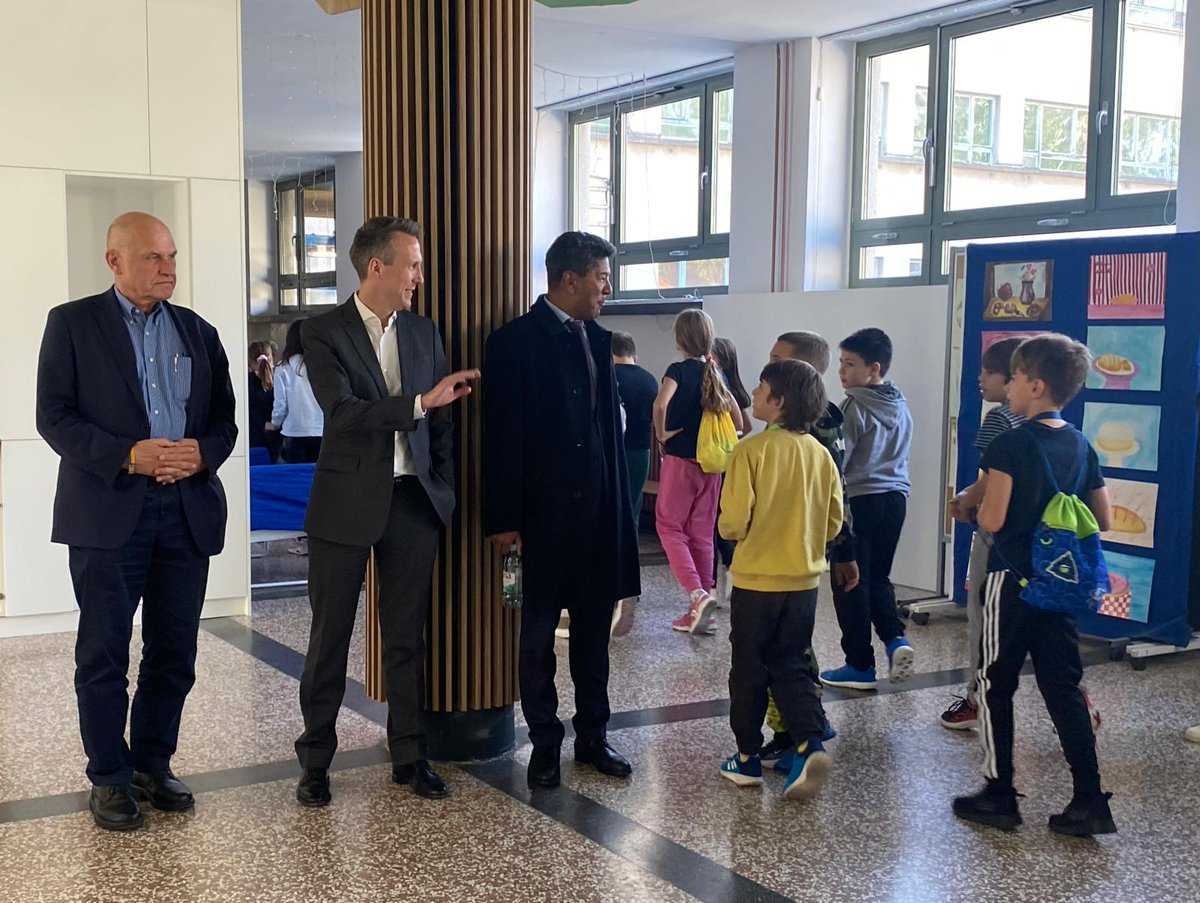 j_arulpragasam's tweet image. Nice to see Croatia’s progress in social inclusion &amp;amp; education reform during @mich_rutk, @WorldBankECA Human Development RD, visit. #Deinstitutionalization for people with disabilities &amp;amp; the #WholeDaySchool Program shows how community support &amp;amp; innovative education improve lives.