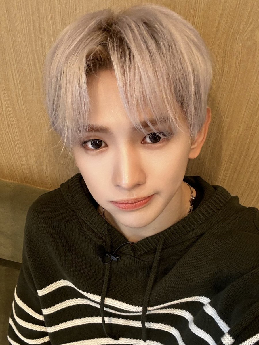 TPST_twt's tweet photo. [#LEW] 가을이 왔다🍂🍁🤗 https://t.co/e79cNP6Lf5