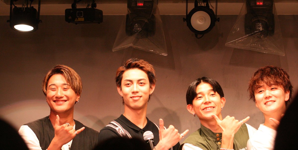 kuruton_owarai's tweet photo. 98makersのイベントやっと
行けたー！！
めちゃくちゃ楽しすぎたしファンネームも決まったの最高👍👍
vol.3楽しみにしてます！ほんとうにお疲れ様でした！
 
#98makers
 #マドラーズ https://t.co/atiZbeuwlG