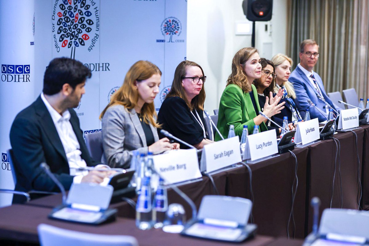 MTatOSCE's tweet image. 🌐 In the margins of the #WarsawHDC, @OSCE24MT, @osce_odihr, &amp;amp; @OSCE_RFoM co-organized a side event titled Preserving Democracy, Fighting Disinformation: AI-Generated Disinformation in the Context of Elections.

📍 Digital technologies can enhance democratic processes, but they…