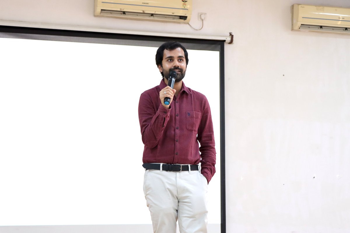 Kiet_edu's tweet image. &quot;On Oct 1st, 2024, the CS Department hosted an interactive session with Mr. Vivekanand Vivek for 2nd-year CS students. He discussed career goals &amp;amp; market opportunities, offering valuable insights. #CareerDevelopment #CSStudents&quot;