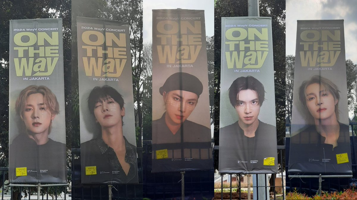 wayvjowo's tweet photo. Mugi-mugi lancar jaya sesuk ❤️

cr. to the owner
#WayV_ONTHEWay_in_JAKARTA https://t.co/1DstdmF3uO
