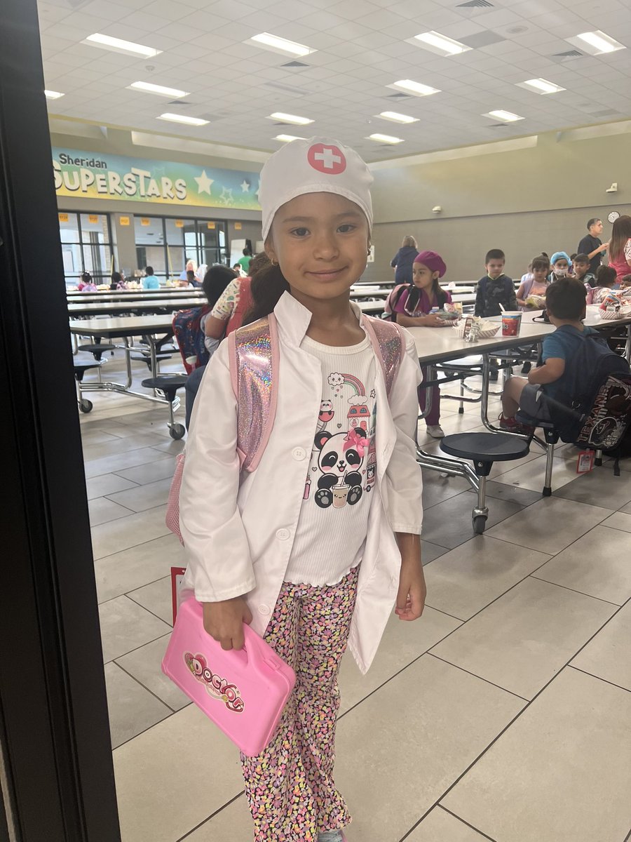 KaleemSeeme's tweet photo. Wednesday at Sheridan Es was all about future careers—our kids looked super cute dressed up as their future dreams! 👩‍⚕️👨‍🚀👩‍🏫 To top it off, we served a delicious breakfast of chocolate waffles, a variety of cereals, and yogurt. 🧇🥣🍓 It’s all about keeping them healthy and full of nutrition to fuel their dreams! 💪@✨ #FutureLeaders #HealthyBreakfast #NutritionFirst”@SheridanCFISD @PowerUpCafe @powerupsam 
@SheridanCFISD @PowerUpDiana @PowerUpBeccaQ @MissTabbara @SchuchardtFaith @MissTabbara