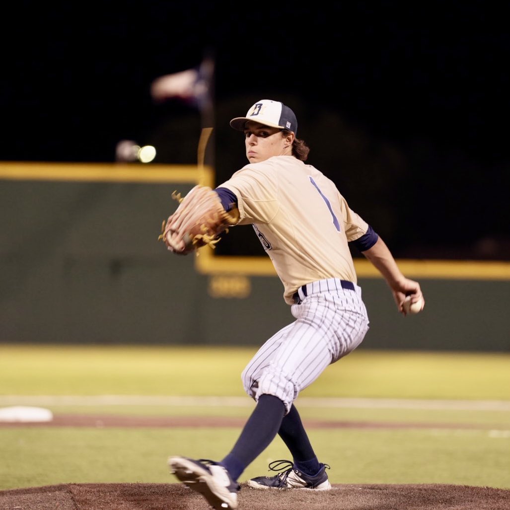 wbu_baseball's tweet photo. Fall Ball under the Lights⚡️
#wbubaseball https://t.co/fuqdW4Mvt9