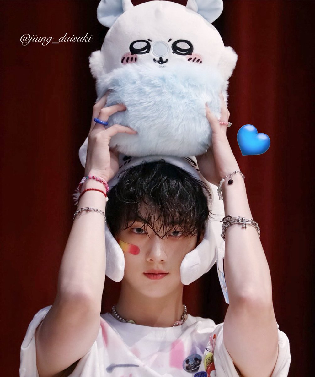 jitakstan's tweet photo. Jiung with Momonga, I'm the happiest ☺️💙💜🩵 ♡(ෆ˙ᵕ˙ෆ)♡ ·˚ he's the cutest!
One of my favorite character 💛🩵💜
#Jiung ┊#지웅┊ #P1harmony┊#Chiikawa https://t.co/Gqvc3CQGaG