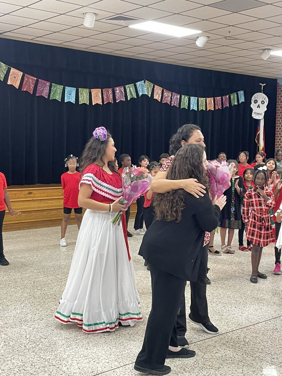_JanetTaylor's tweet photo. Our teachers found time to honor and celebrate Hispanic Heritage Month. Thank you all for pouring into our students! Your hard work does not go unnoticed. Special thanks to Mrs. Prather and the specials team for spearheading this effort. The program was beautiful! ✨ https://t.co/8P22UnUcuv