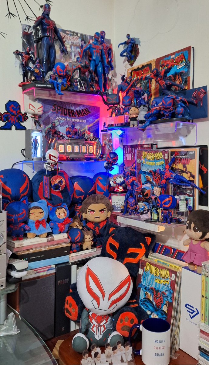 NissizSky's tweet image. Appearing on your TL again to show u the Miggy museum