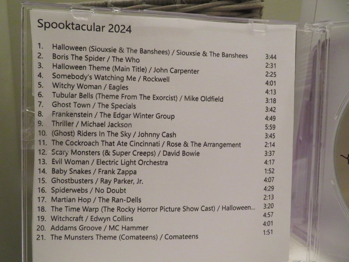 djtrishm's tweet image. I'm not a huge Halloween Fan but I was inspired by some fellow youtubers to make this mix! #halloweenmusic #cdmix #mixcd #cdmixtape #mixtapeculture