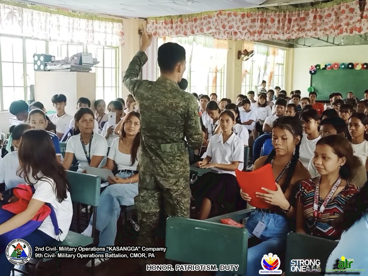 92ndK's tweet photo. TINGNAN// Information Awareness Drive sa Tandaay National High School

#strongoneafpphilippine
#KaagapayNgMgaBikolano
#MatatagNaHukbongKatihan
#strongarmystrongrepublic
#kasangga2024
#StrongerArmyStrongerCountry
#followers https://t.co/SYveOg3EEg