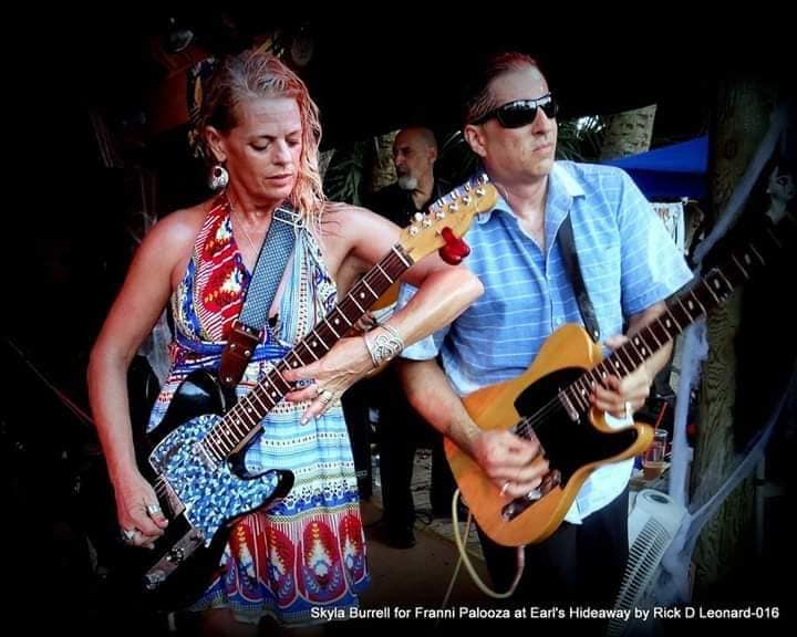 skylaburrell tweet media