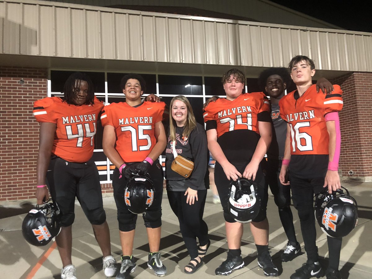 ZaneHathcock's tweet image. Week 6 W over harmony grove 28-22! TTm frequently top lineman award this week! Proud to be lined up beside these guys!