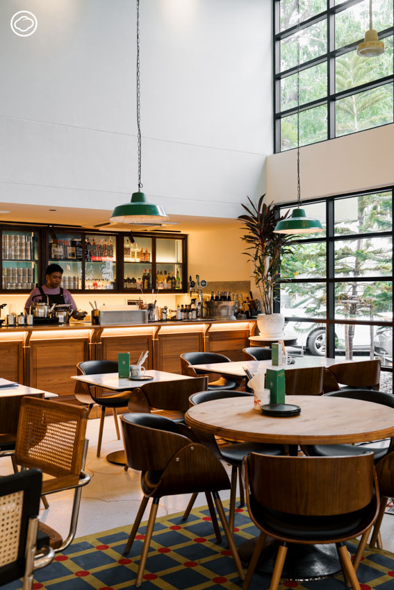 readthecloud's tweet photo. แวะไปจิบชากันที่ร้าน #RangoonTeaHouseBangkok โรงน้ำชาสไตล์โมเดิร์นสุดชิกส่งตรงจากย่างกุ้ง พร้อมพูดคุยกับ Htet Myet Oo ผู้ก่อตั้ง ถึงแนวคิด หลักการ เสน่ห์ และอะไรที่จุดประกายให้เขาขยายสาขาออกนอกประเทศในครั้งแรก ในคอลัมน์ #ShareLocation รอบนี้เลย
https://t.co/EI4p3pSBHr https://t.co/BdJjDeMJVs