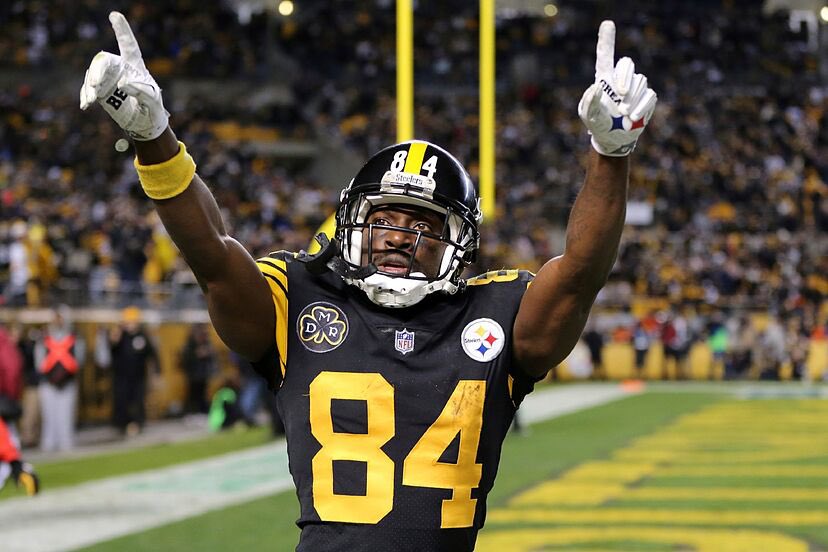 AB84's tweet photo. Steeler Nation see you on Sunday at the game 

Before then make sure to sign up to vote in this years election 

@x makes it easy to find the info and every vote counts @elonmusk 

https://t.co/YnwkN9zNbU https://t.co/AfLe4jCN71