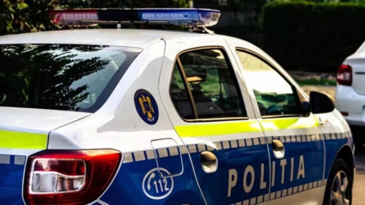 stiripesurse_ro's tweet photo. Modificări în Codul Rutier care au intrat în vigoare de la 1 octombrie. Permisul va fi suspendat pentru abateri considerate până acum minore
https://t.co/AtZQnkj5VK
#codulrutier https://t.co/hkYedA3lT1
