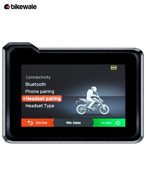 BikeWale's tweet photo. The #KTM #200Duke gets a TFT screen, the same as the 390 Duke. Here's a quick lowdown on the updates it has received -
▶️ 5-inch TFT screen
▶️ Customisable display options
▶️ Dual colour theme
▶️ Turn-by-turn navigation
▶️ New 4-way switches
#ktm200duke #bwlaunch #bikes https://t.co/awG1jRYDke