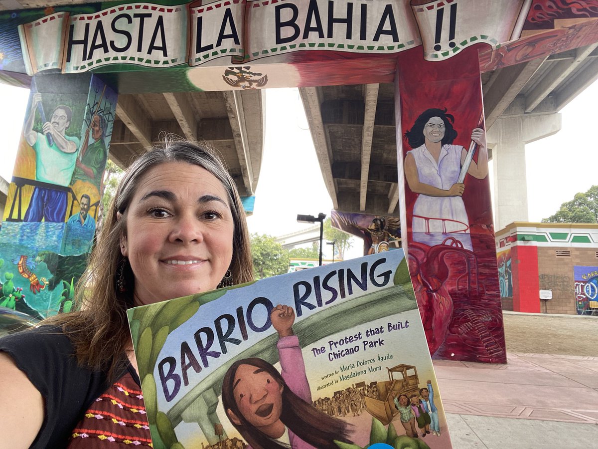 lori_huntsman's tweet image. A bit of history in a beautiful book📚 
Barrio Rising by @mariadaguila and @Magdalenadraws paints a piece of the past and inspires the future. Took a drive down by the bay to see the painted pylons today. #OneBookOneSanDiego #BarrioRising #ChicanoPark #SanDiego