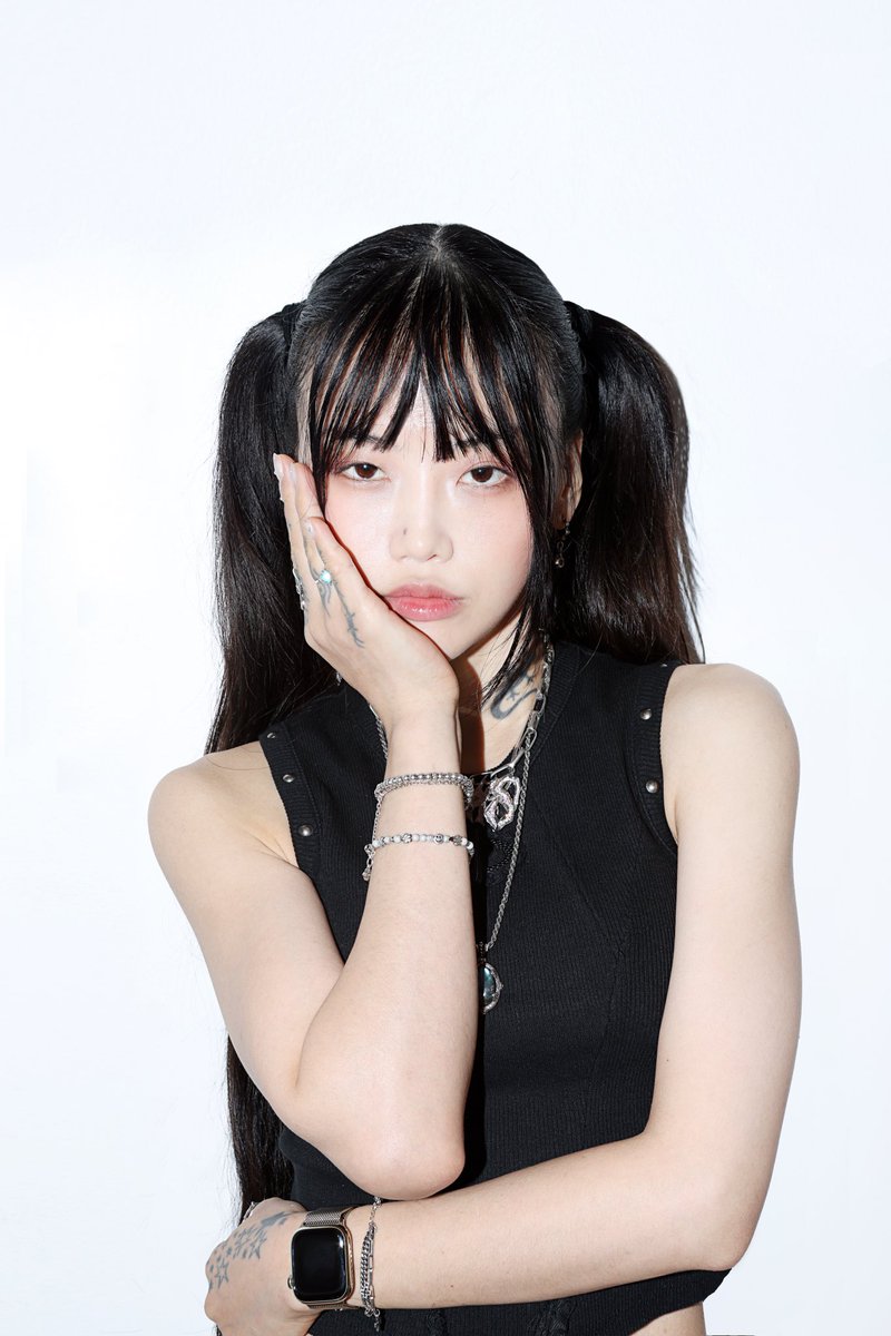 CROM_MAGAZINE's tweet image. @melovemealot555 X @skoot_apparel 
By @nubian_tokyo 
#MLMA x CROM 

Check out our exclusive interview in 
crommagazine.com