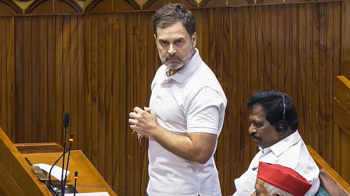 NewsAlgebraIND's tweet photo. HUGE 🚨 Pawan Kalyan : "Rahul Gandhi you can hate Modi.. don't you dare speak ill of Lord Rama & Hinduism"

He said "How dare you call Pran Pratishtha ceremony of Ayodhya temple as Nach Gaana"

"Rahul Gandhi insulted Hindus, but still he is seeking the votes of Hindus to gain political power" - PAWAN KALYAN