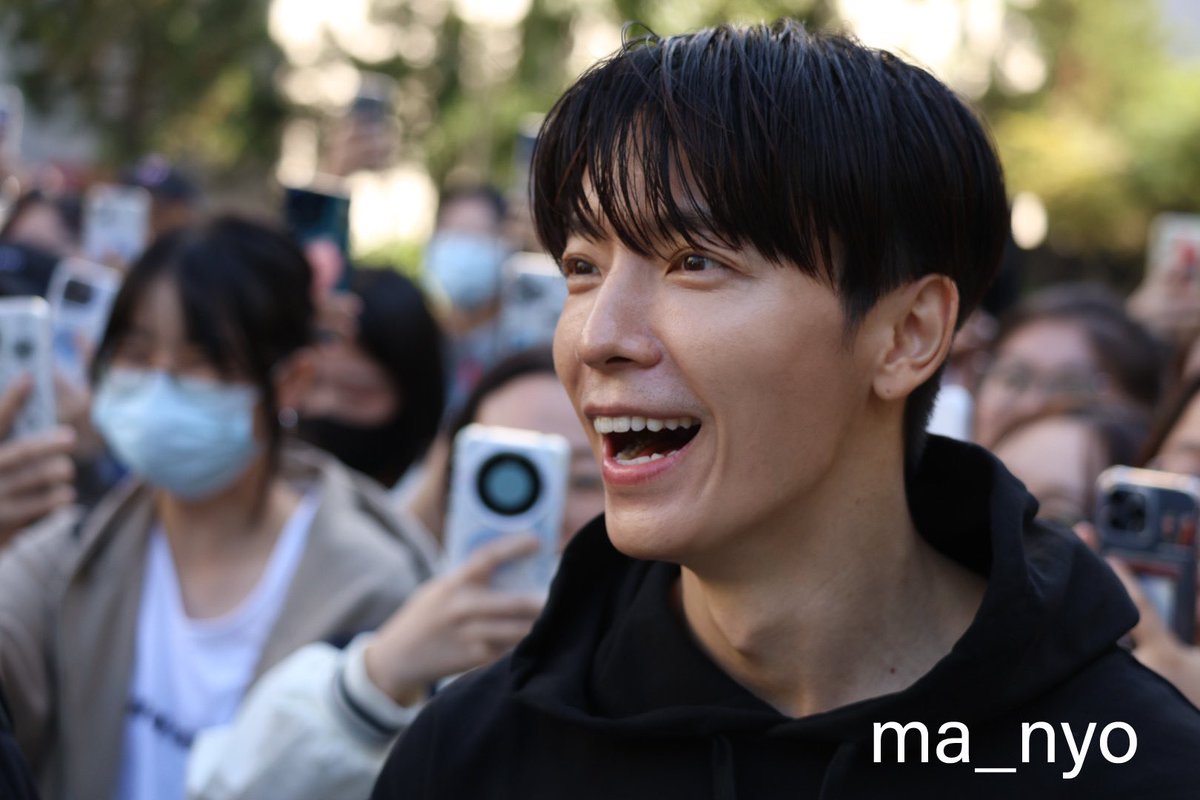 ma_nyo_2's tweet photo. 241004 뮤벵

#SUPERJUNIOR  #슈퍼주니어  #SJ
#DONGHAE  #동해 https://t.co/YT6kCqCJnO