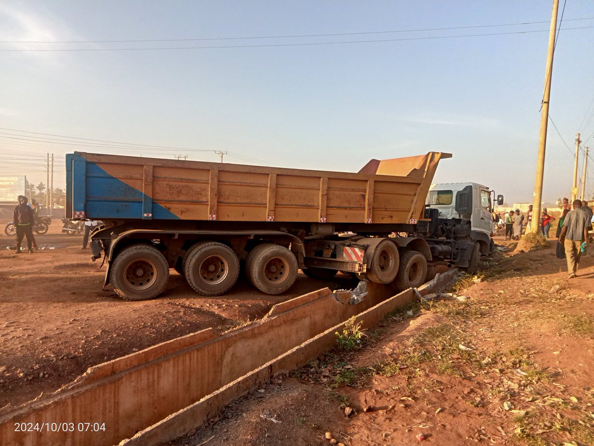 ENG. Phillip (@ochieng_philip) on Twitter photo Oya <a href="/KisumuConcrete/">Kisumu Concrete</a> kindly tame your trucks drivers who are killing mamboleo residents with their speeding trucks. It's either you act or the residents to do it for you. Oya <a href="/KisumuConcrete/">Kisumu Concrete</a> kindly tame your trucks drivers who are killing mamboleo residents with their speeding trucks. It's either you act or the residents to do it for you.