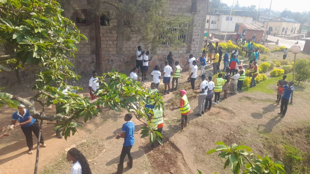 Kuva taliki ya 1/10-30,31/10 buri mwaka, ni ukwezi kwahariwe Ibikorwa by'ubukorerabushake. Insanganyamatsiko y'uyu mwaka iragira iti: "Youth Volunteers: Ntakudohoka mu bikorwa bishyira umuturage ku isonga." <a href="/RwandaYouthVol1/">Rwanda Youth Volunteers</a> muri <a href="/Gasabo_District/">Gasabo District</a> #Nakudohoka <a href="/RwandaLocalGov/">Ministry of Local Government | Rwanda</a>