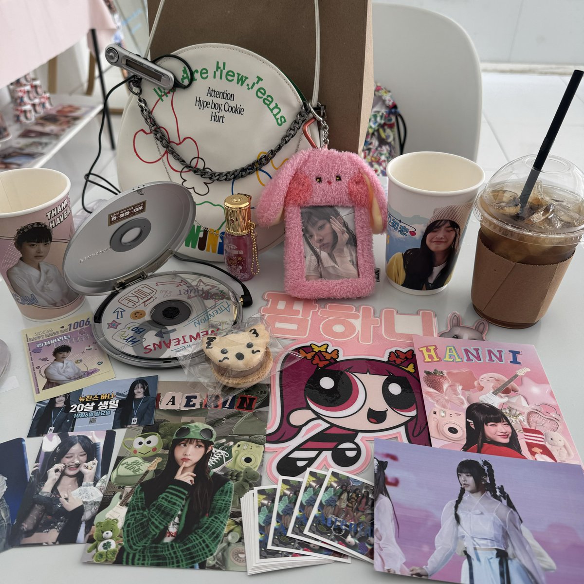 난 사탕을 주는 할미🍬 tweet media