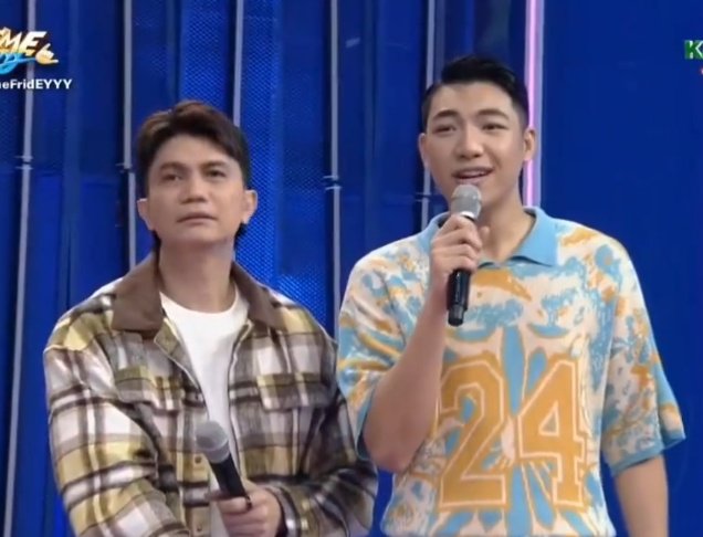 D_marianne23's tweet photo. Our cutiee Darren with his Kuys @VhongX44 !!

#DARREN @Espanto2001
#ShowtimeFridEYYY https://t.co/H3O3dSkGNE