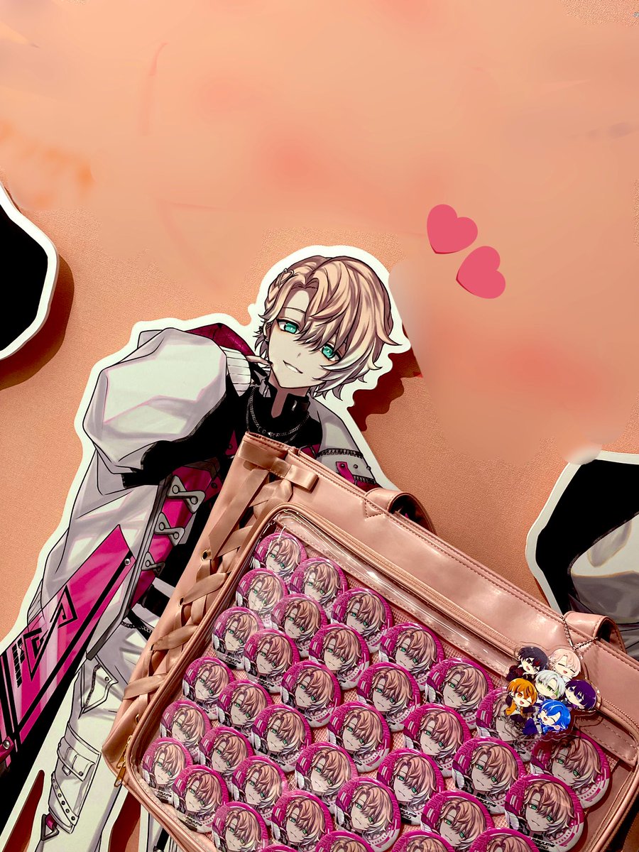 GZB_mgTbAAAK7Fq.jpg?format=jpg