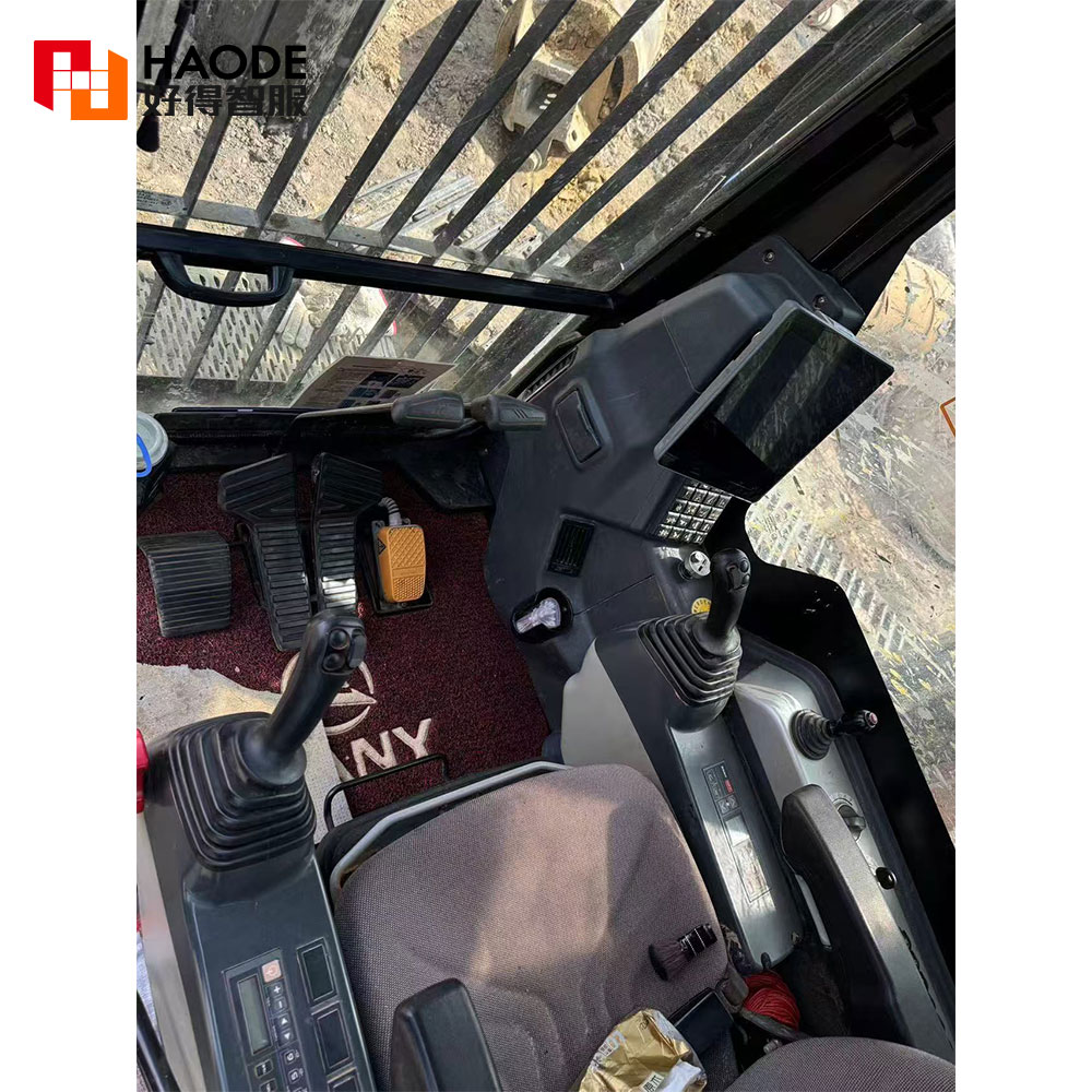 DindangMall's tweet image. 2020 year Hot Sell Used Construction Rotary Drilling Rig SANY SR235 Used Sany Drilling Rig sr235 in Good Condition Pile Driver Machine, price $120000.
More info:en.dindang168.com/g/86571
#pilingmachine #rotarydrilling #Sany #2020