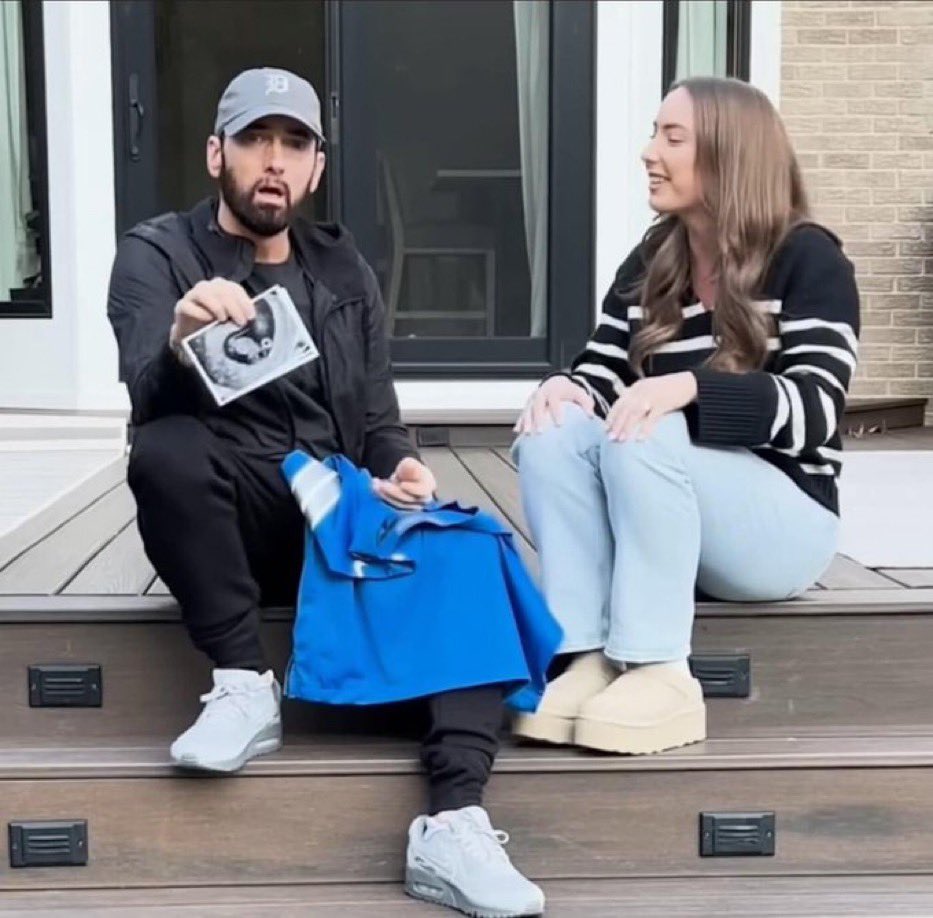 Hailie Scott\, image size:933x918