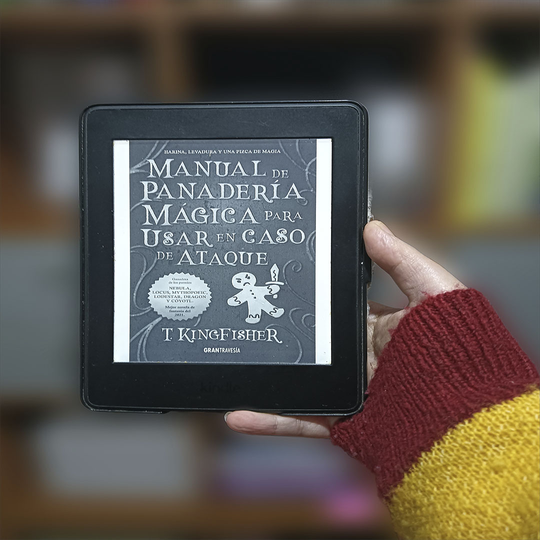 Lorelupin_07's tweet photo. Y que me leí este libro en la LC de los chicos de #ElPunto por que la autora va a venir a @FILGuadalajara...
Titulo: #manualdepanaderiamagicaparausarencasodeataque
Autor: #TKingfisher
Autoconclusivo
Editorial: @OceanoMexico (#GranTravesia) https://t.co/LBu4u8o9eU