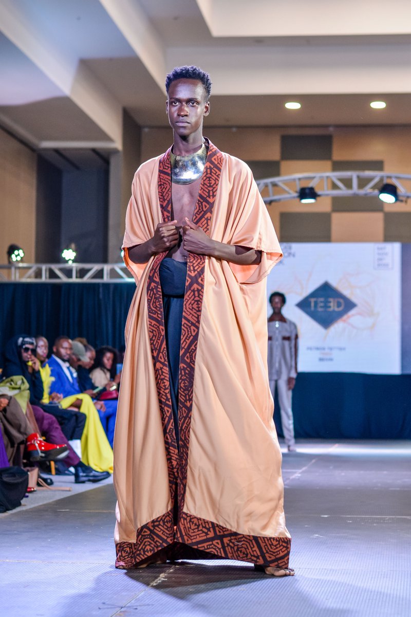 TEED {Benin Republic}

#NairobiFashionWeek #Africa #Prints #FashionDesign #Kenyan #AfricanFashion #Benin #behindthesecnes #afrostyle #zerowatse

Photography: Jobartography

Models: Mochez Models
