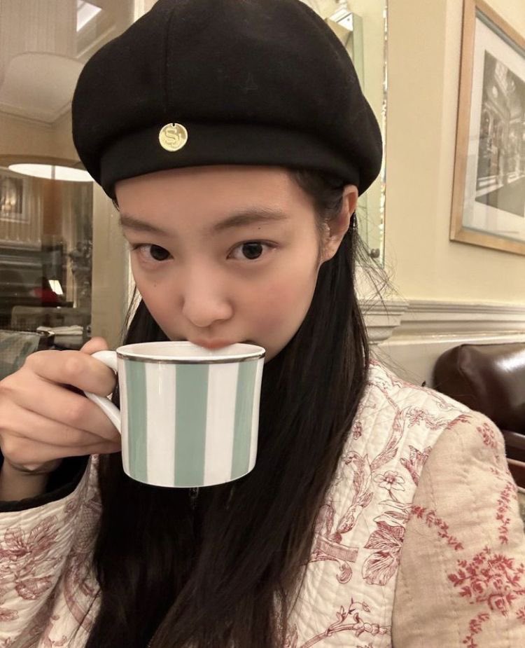 <a href="/teamxblackpink/">t╺블랙핑크 ✦</a> โรสลิน / <a href="/itchajenniex/">roselyn</a> / bㄴ4댜🩷