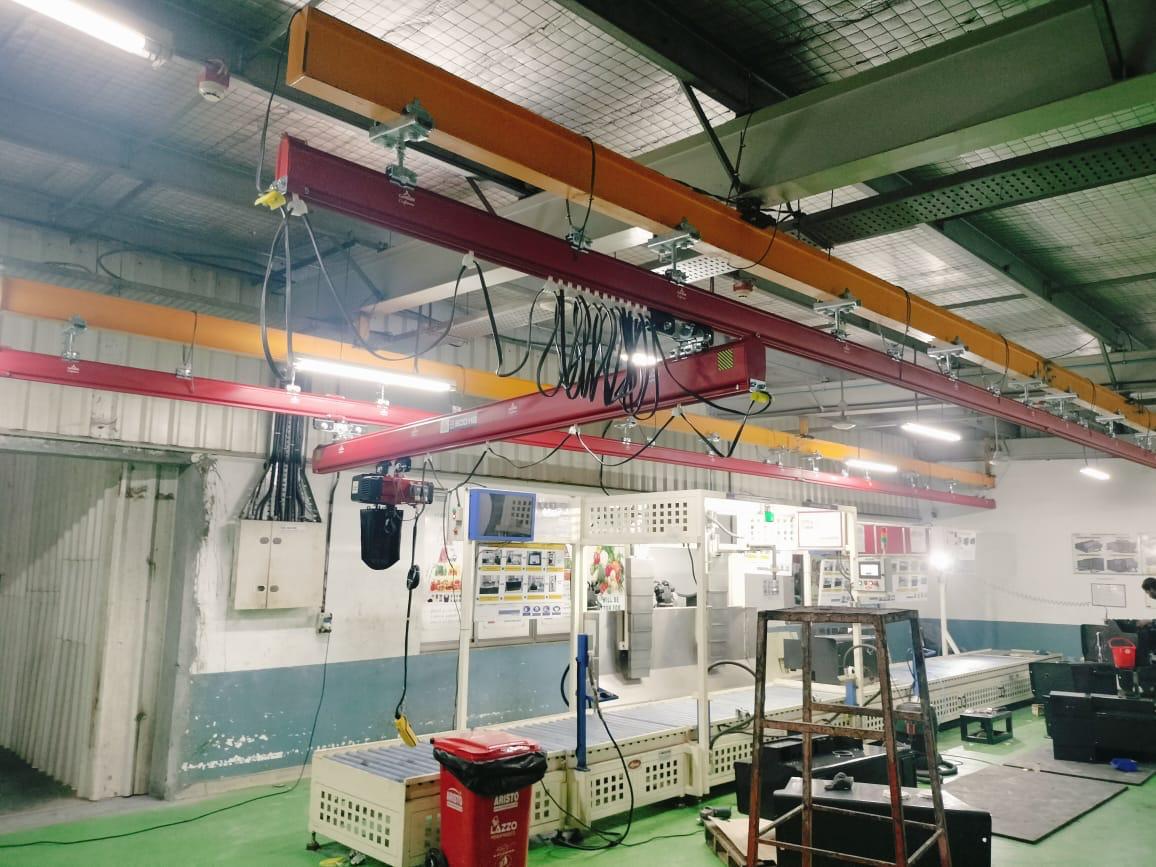 grewsys's tweet photo. Installation Update!
We are excited to announce that installation is in progress at our prestigious customer's site! The project includes:
 LCS - 3x1000 Kg Chain Hoists with CT (8 Mtr) &amp; LT (30 Mtr)
 LCS -  1x500 Kg Chain Hoist with CT (4 Mtr) &amp; LT (17 Mtr) https://t.co/DqV4wANZ5R