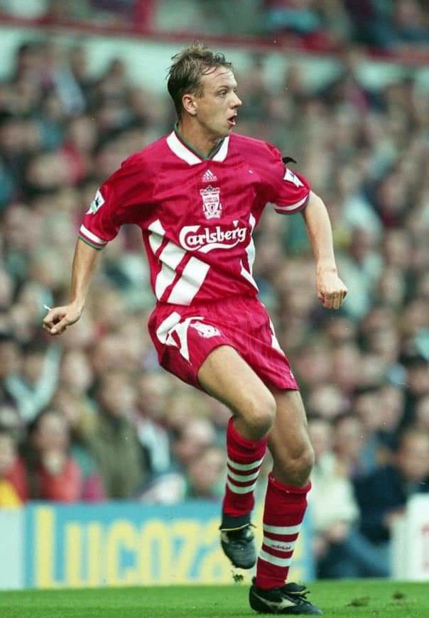 On this day in 1991, Liverpool signed Rob Jones from Crewe 🔴🤝

The full back made 2️⃣4️⃣3️⃣ appearances in his #LFC career 

Jones has also spent time coaching at the Reds’ academy 🙌