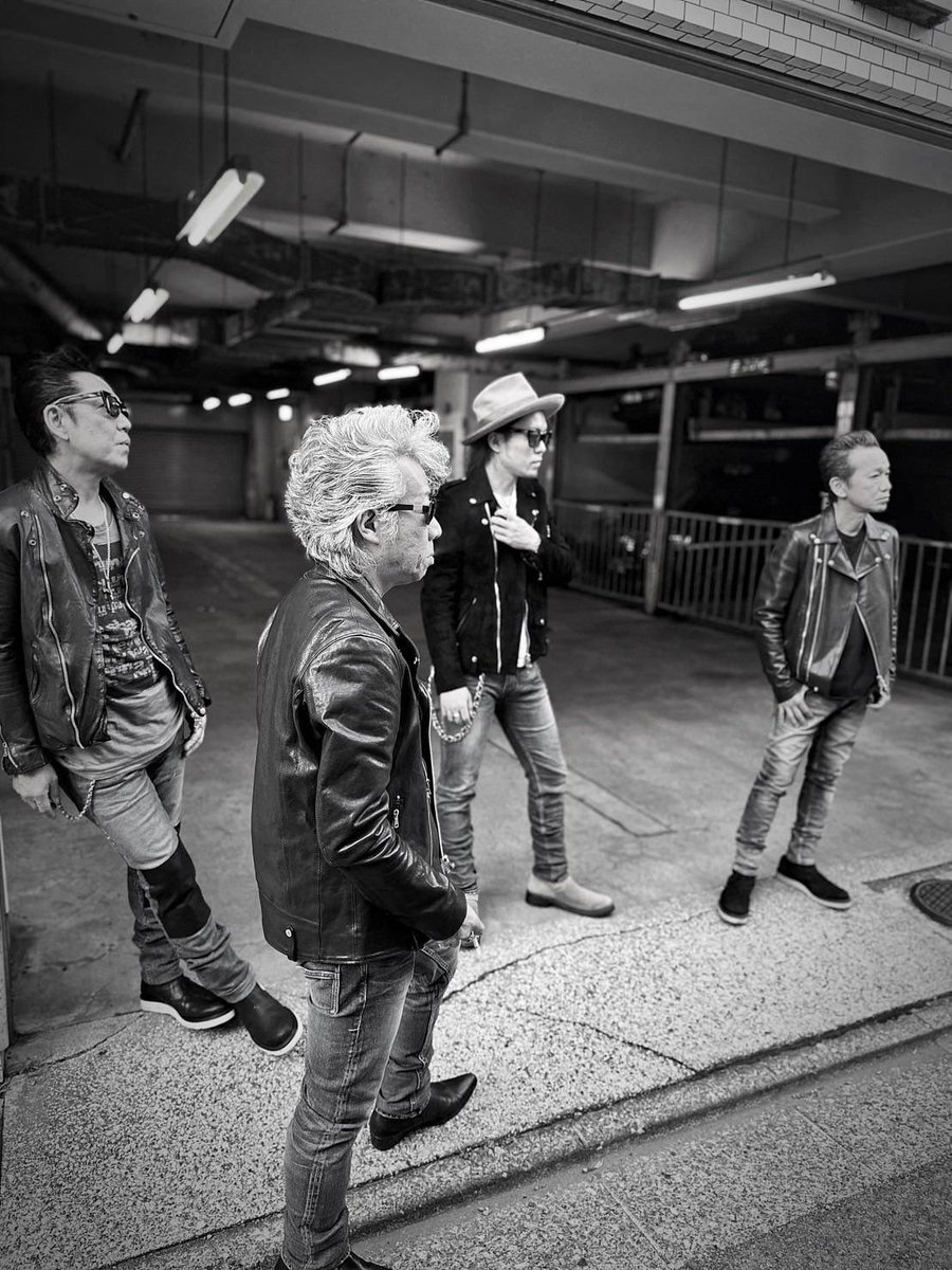 kiaki_yamada's tweet image. LINDA ファーストアルバム製作中‼︎

 4人が生み出す瞬間のROCK
そして極上のROLL

シンプルかつカジュアルなサウンドの先に
鳴り響く鼓動を揺るがす
俺達の最高のRock and Rollが今ここにある

ご期待下さい‼︎

#LINDA #firstalbum #recording #林田正樹 #木谷秀久 #LINA #山田希明 #Strum