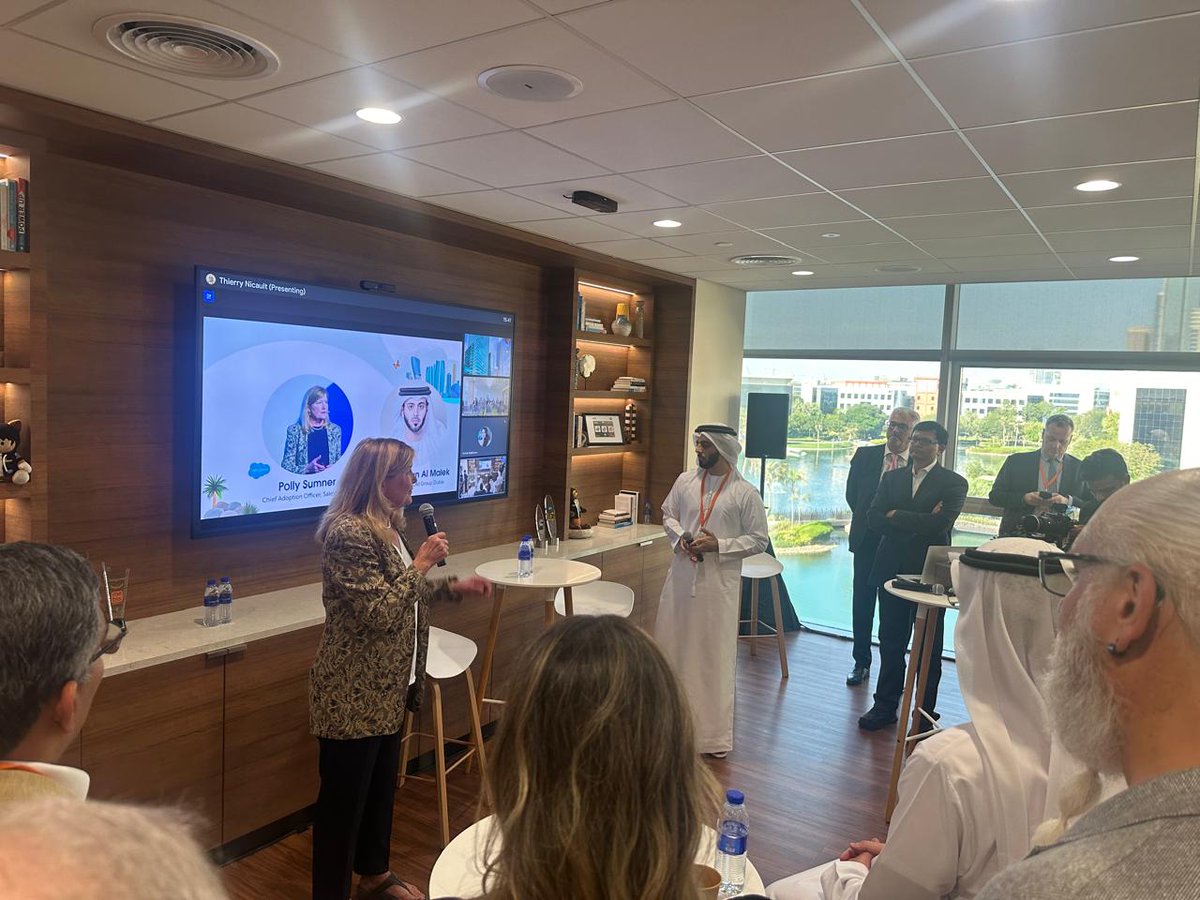 arcsennews's tweet photo. #Salesforce has officially opened its office in Dubai!

Speech by HE Omar Sultan AlOlama, Minister of State for #AI. Great conversation between Malek Al Malek, #TECOM's Chairman, Polly Sumner, Chief Adoption Officer at Salesforce; as well as announcements by Srini Tallapragada https://t.co/UcwuSie8Qt