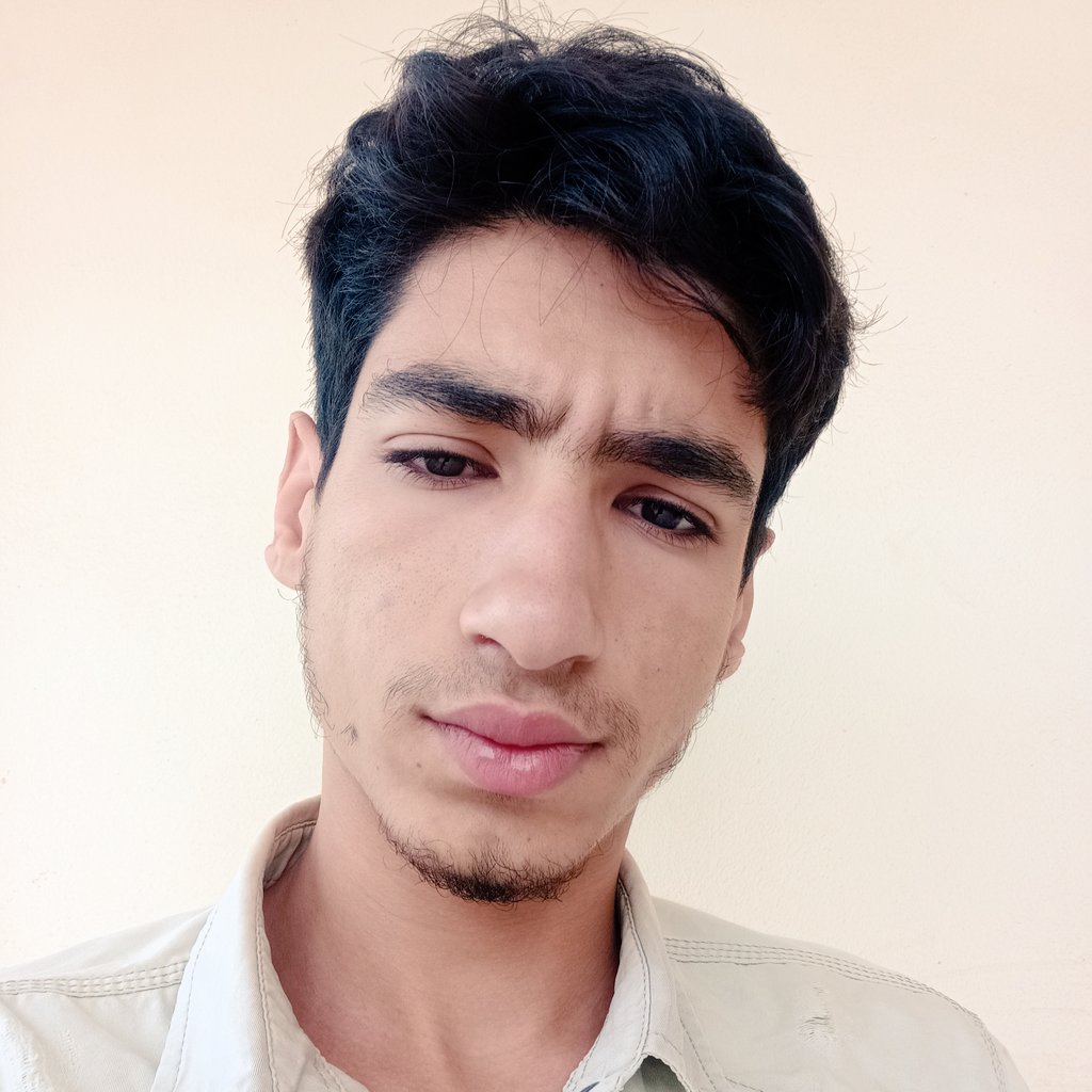 Mostafa09894621's tweet image. اقل من سنه وهبقا عشريني 
ومعملتش اي انجاز أو حاجه تستحق اني افضل على قيد الحياه 
بل كلها عباره عن فشل في فشل  حتى ابسط الاشياء  
معرفش ال ٢٠ ضاعو في اي ؟!