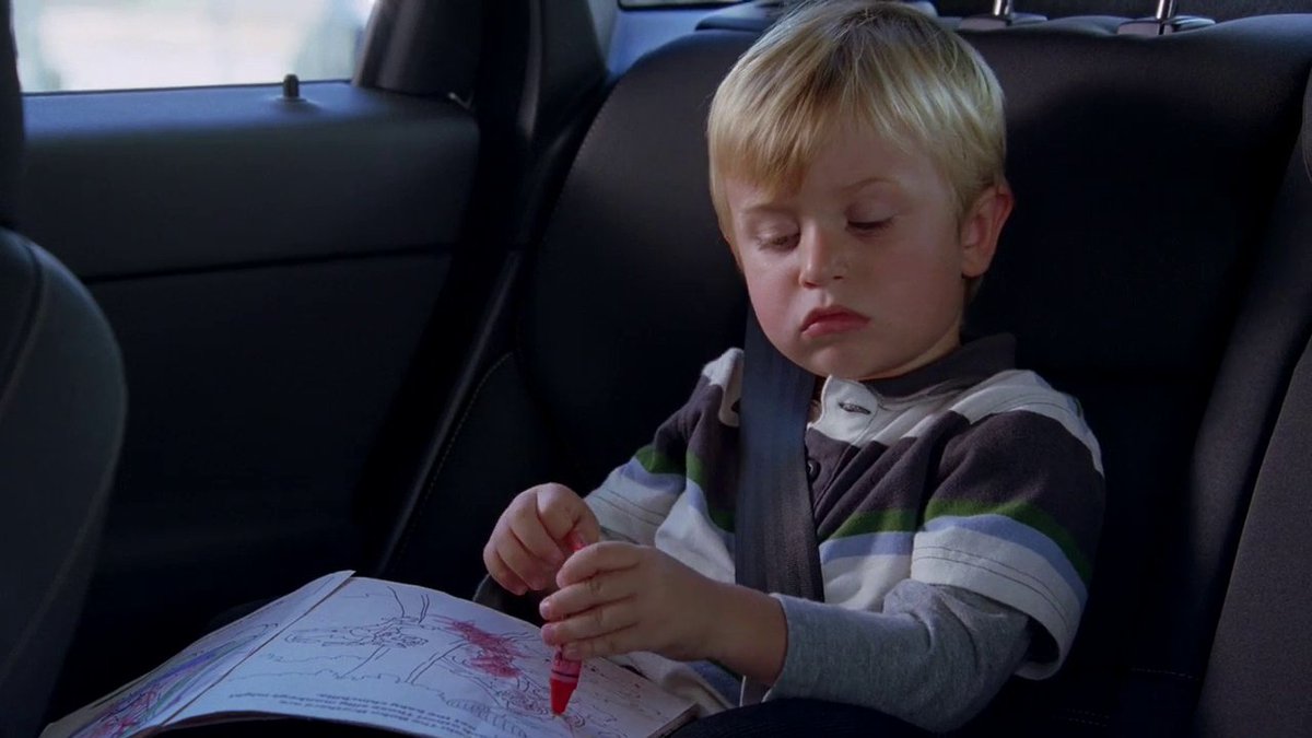 Während Aaron hier noch sein Bild zu Ende malt, könnt ihr noch unsere letzte Folge nachhören, beovr es Dienstag weiter geht.

#lost #podcast #malen