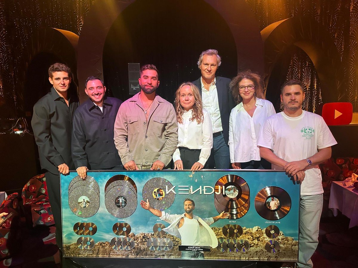 . (@oliviernusse) on Twitter photo Merci #Kendji pour ces 10 ans d’une aventure incroyable avec toi ! 6 Millions d’albums et un vrai bonheur ! Ton 6ème Album #Vivre sort aujourd’hui et c’est un diamant ! Bravo ! <a href="/GIRACKENDJI/">Kendji Girac</a> <a href="/UMusicFrance/">Universal Music FR</a> Merci #Kendji pour ces 10 ans d’une aventure incroyable avec toi ! 6 Millions d’albums et un vrai bonheur ! Ton 6ème Album #Vivre sort aujourd’hui et c’est un diamant ! Bravo ! <a href="/GIRACKENDJI/">Kendji Girac</a> <a href="/UMusicFrance/">Universal Music FR</a>