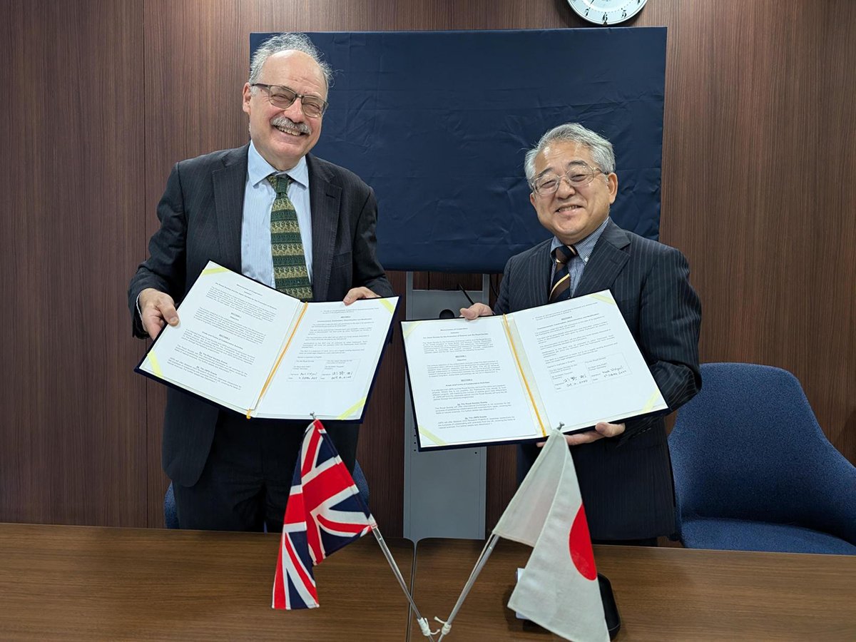jsps_sns's tweet photo. 【お知らせ】日本学術振興会と英国王立協会は、研究者交流の発展と二国間の研究チームの持続的ネットワーク形成に向けて覚書を更新し、10月4日に署名式を行いました。
#JSPS and #royalsociety renewed MOC and held a signing ceremony on Oct 4th.
#二国間交流事業 #BilateralPrograms https://t.co/zDxFK748yu