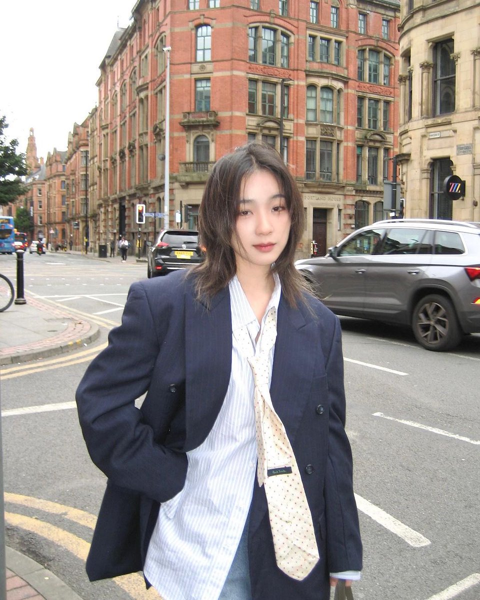 PopBase's tweet image. 4EVE’s Fai looks charming in new photos.