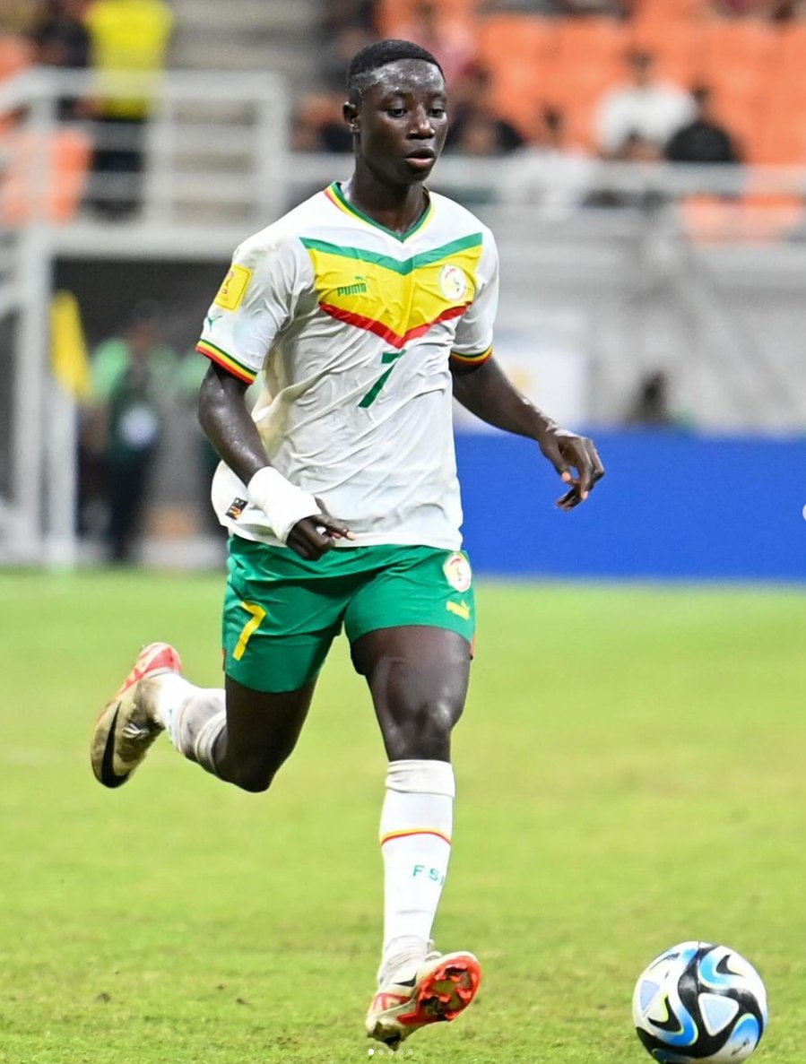 STalentFootball's tweet photo. 🧵💎 #2 - SEARCHING TALENT HIDDEN GEM

Yaya Diémé🇸🇳
- Posición: Extremo derecho
- Equipo: Diambars FC
- Año de nacimiento: 2007
- Altura: 1.80
- Agente: BMG Sports

⭐️Logros
- MVP WAFU U15 2022
- Campeón África U17 2023
- Disputó Mundial U17 2023 https://t.co/XlBB0bRvzf