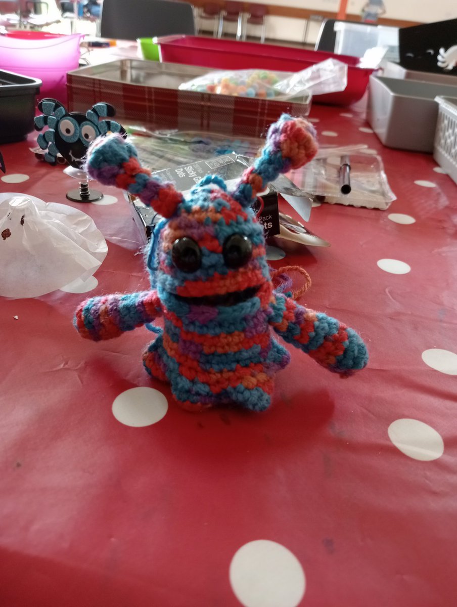 Amy Robin tweet media