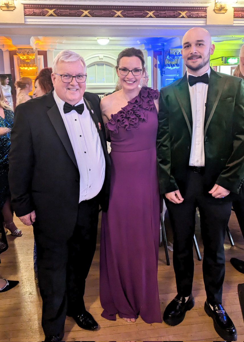 The Green Team we’re incredibly proud to have been shortlisted for The Brilliant You Award last night! It was a fantastic night celebrating everyone’s achievements 💚🏆 ✨
#BrilliantYouMPFT #GreenerNHS #Sustainability #NetZero