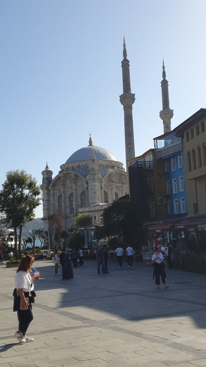 LeadinginWales's tweet photo. Stunning #OrtakoyMosque #Istanbul #sunshine #Bosphorous https://t.co/tt4YZIwgul