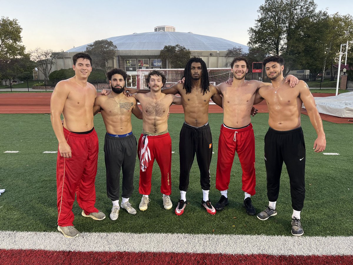 ✅Fall Burpee Challenge Complete 

Winter is Coming ❄️ 😤#Seniors

#GoCards 🏀