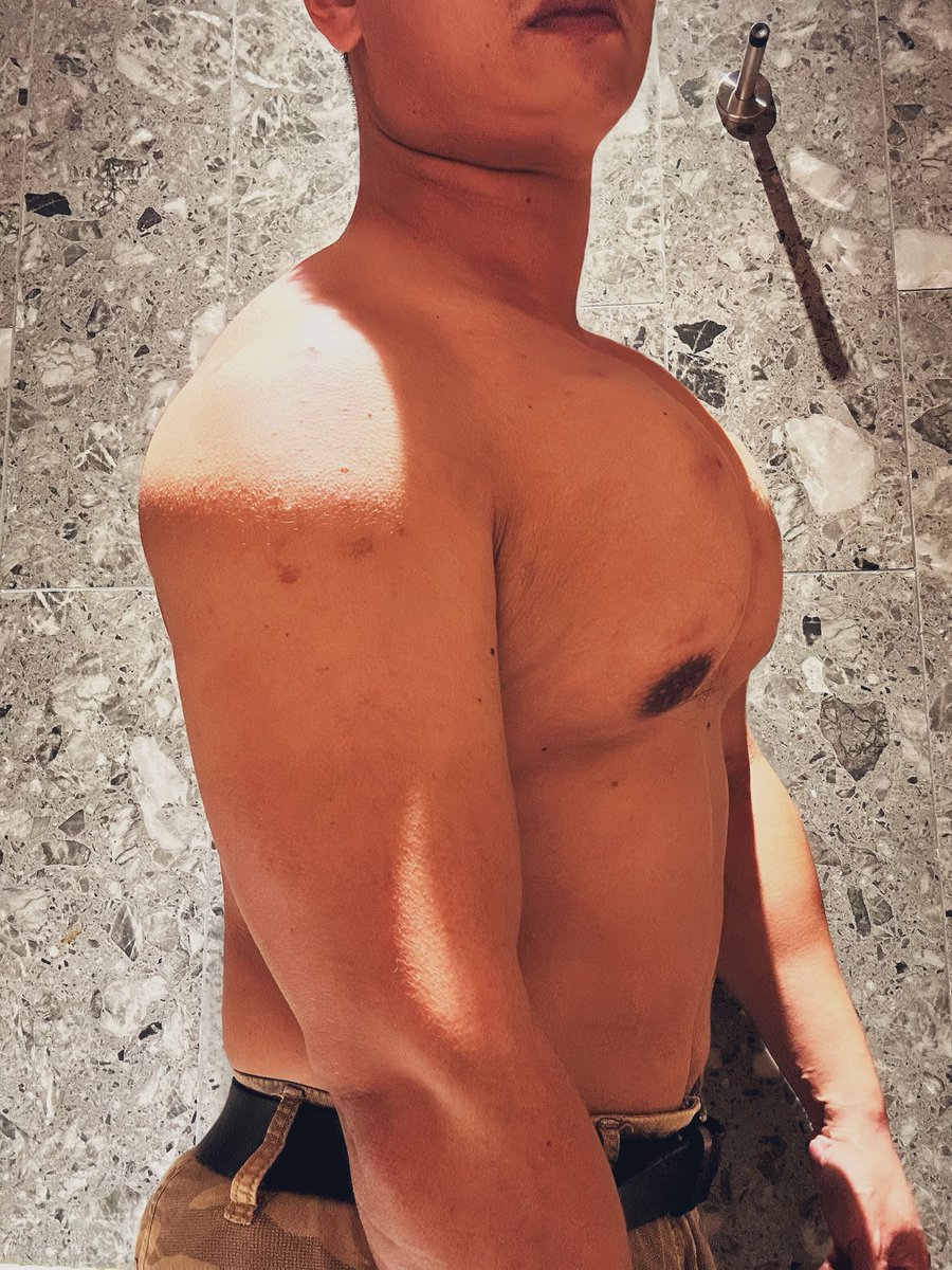 厕所里面发个乳房