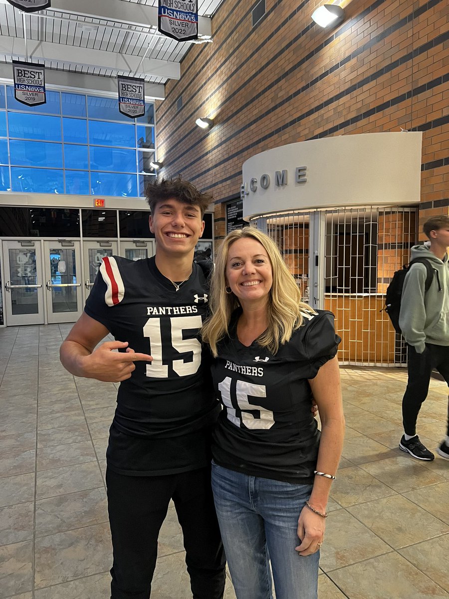 You know i had to give my jersey to <a href="/KJerniganWO/">Kristine Jernigan</a>!!! Thank you for all that you do!!!!! <a href="/WO_Football1/">West Ottawa Football</a>